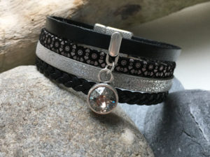 Bracelet Noir Et Argent - Anneaux Métal - Marque Lili La Pie - Occasion